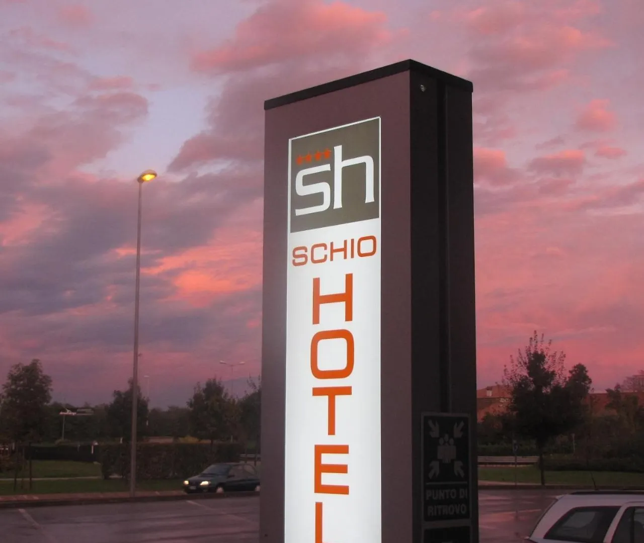 Schio Hotel 4*,